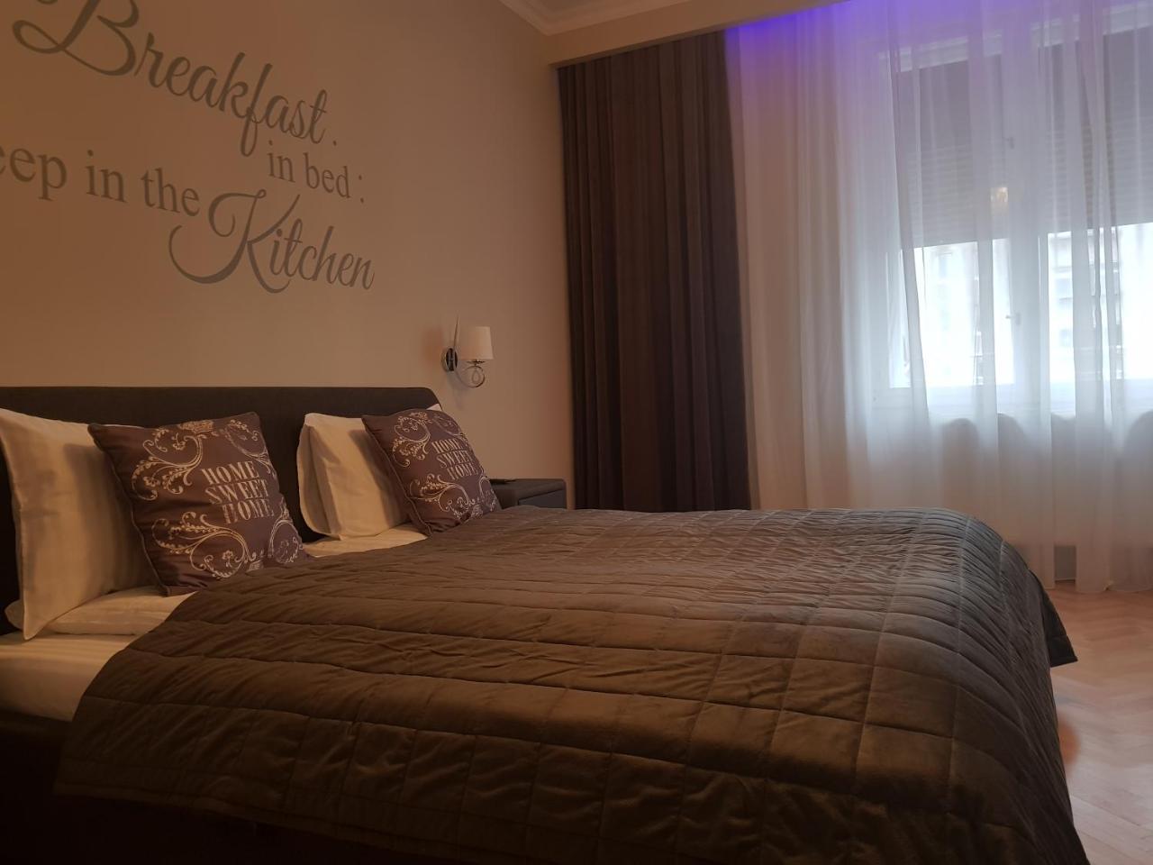 City Center Dream Apartment Тимишоара Экстерьер фото